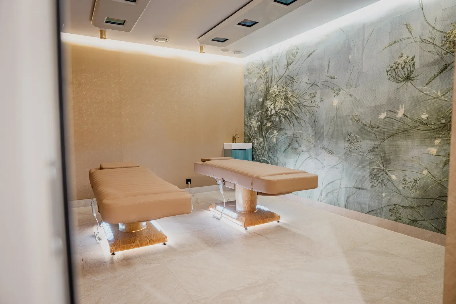 Palac Poledno Atrakcje 9