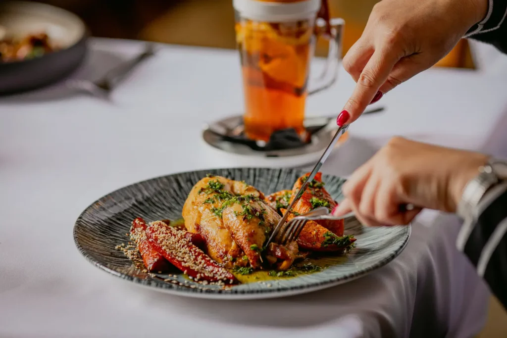 Palac Poledno Restauracja 19